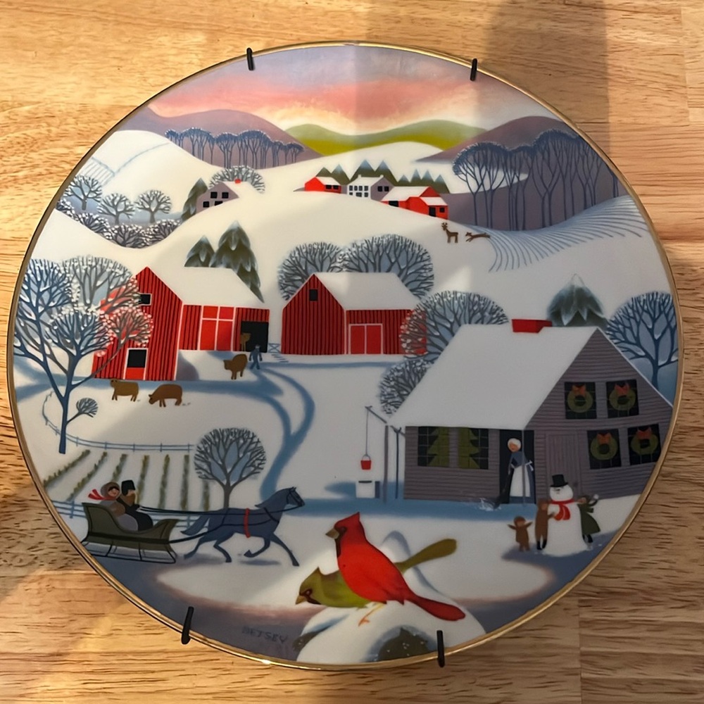 Betsey Bates 1980 Christmas Morning plate series #2773A. In Excellent condition